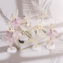 手办模型;搪胶公仔;其他公仔