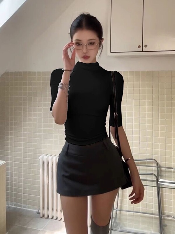 女性用ブラックミッドスリーブTシャツ、インナーにハーフタートルネックボトムシャツ、2025春夏新作五分袖スリムハーフスリーブトップ|undefined