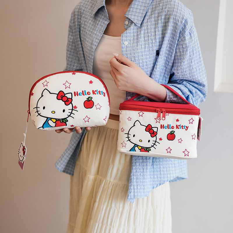 サンリオ正規品 立体ファッション KT 猫刺繍 化粧品袋 クロメ 大容量 トラベルバッグ 携帯用収納袋|undefined