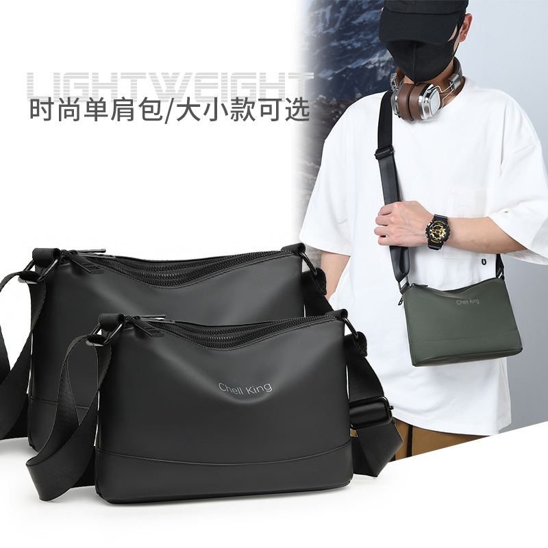 Capacious water repellent casual one-shoulder bag