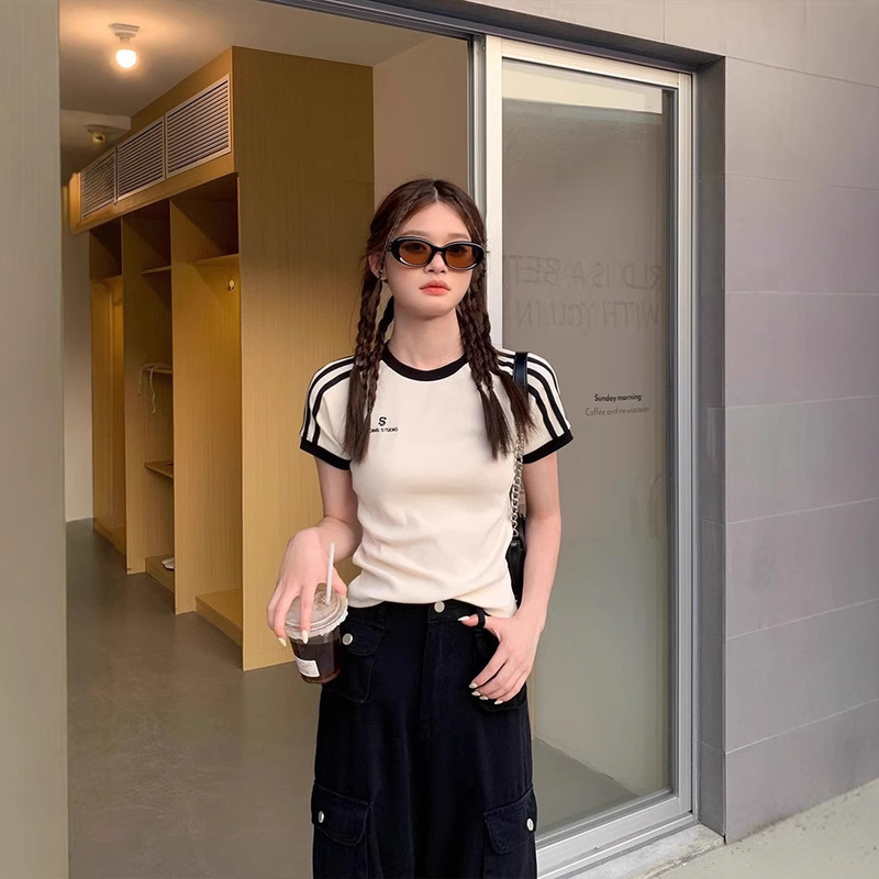 New Style Striped Shoulder Short-sleeved T-shirt Women's Summer Dress Design Hot Girls Slim-fit Slim-fit White T-shirt Short Top Women's