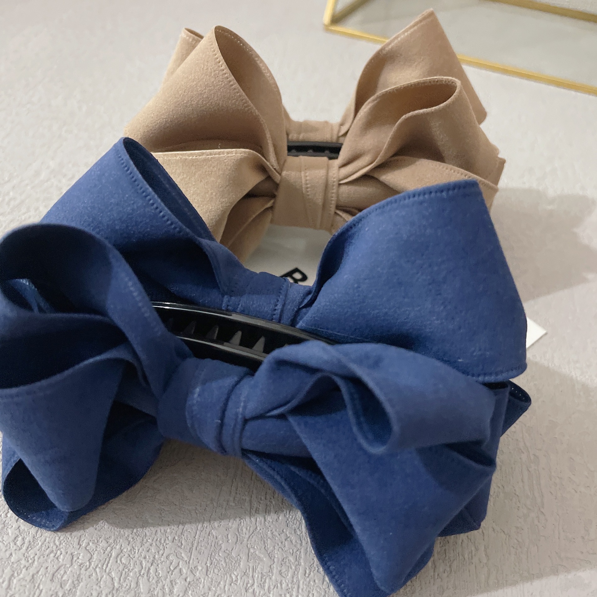 C5F11FA4-72FC-4056-A3FF-9F72FA