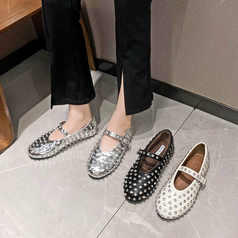 Ретро полный бриллиант Мэри Джейн Одиночная обувь Женская 2025 Новая Кнопка с круглой головкой плоская подошвы женская обувь большого размера 41-43