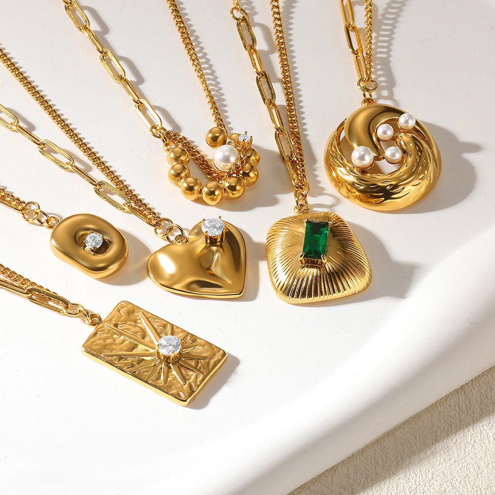 Collier en acier inoxydable doré avec perles et zircons, style vintage, pendentif texturé en forme de cœur, résistant à la lumière et tendance_voghion.com