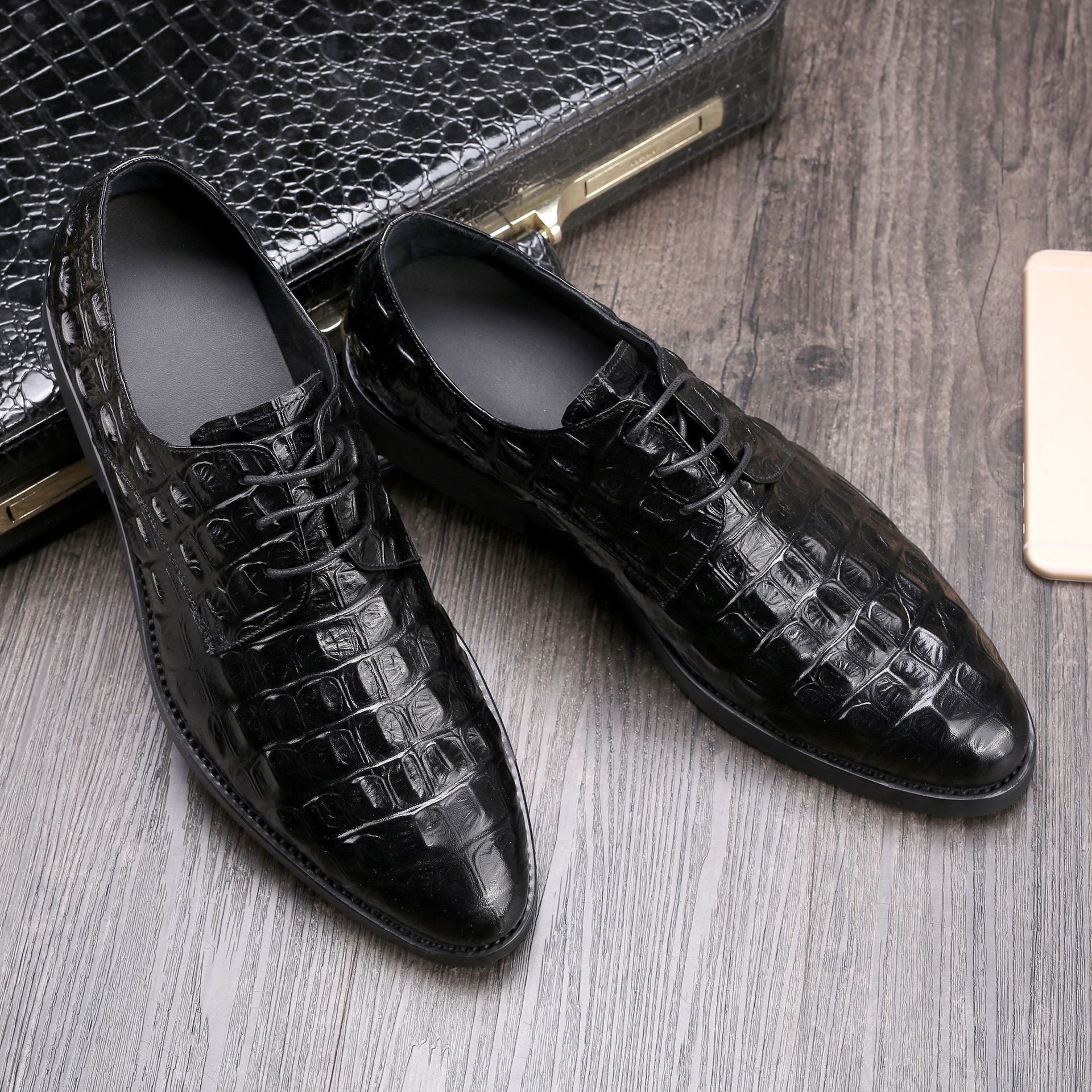 Men's Derby Formal Shoes In Crocodile Pattern Leather Round Toe_voghion.com