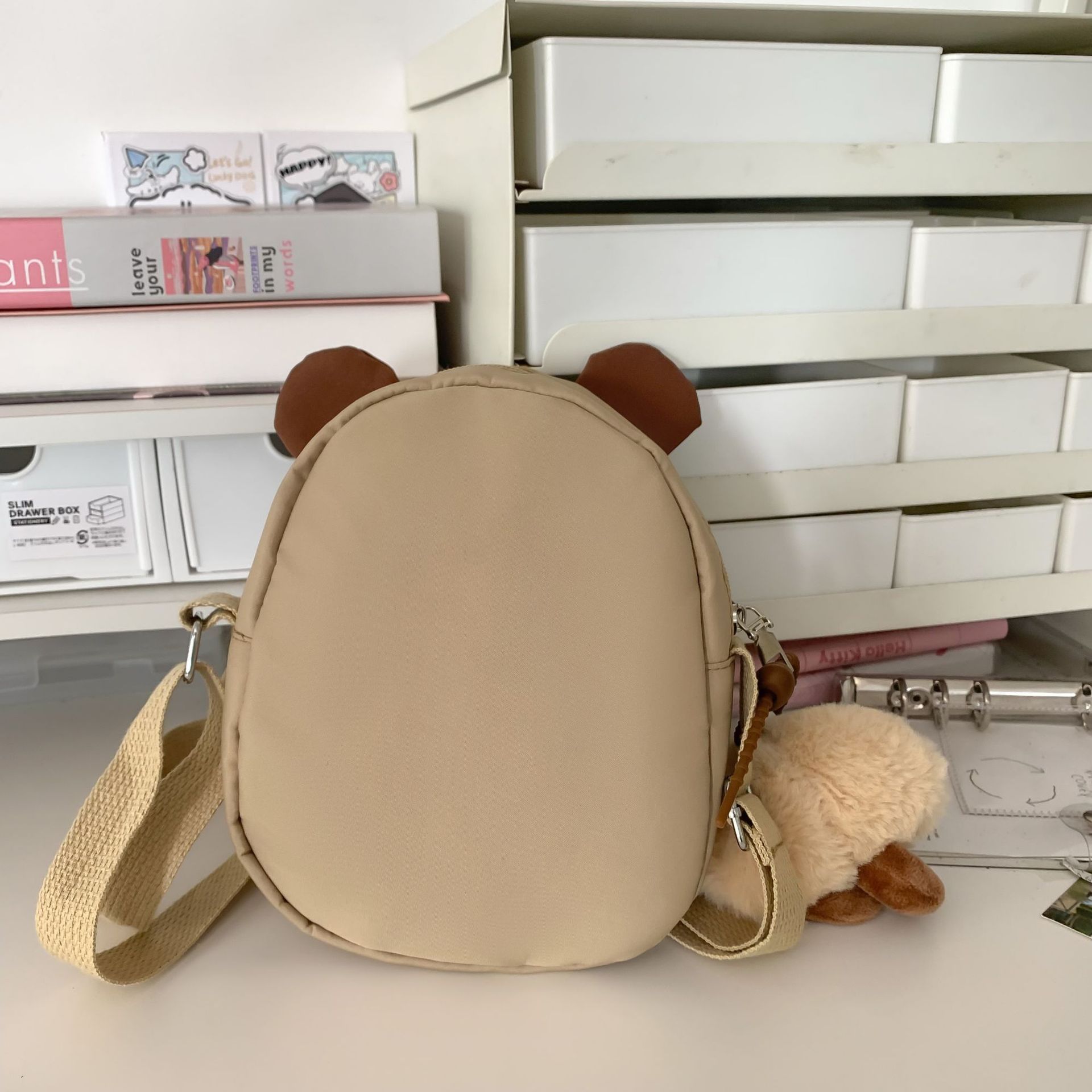 2024 nuevo bolso de hombro de dibujos animados casual salvaje infantil lindo carpincho bolso de mensajero ligero al por mayor