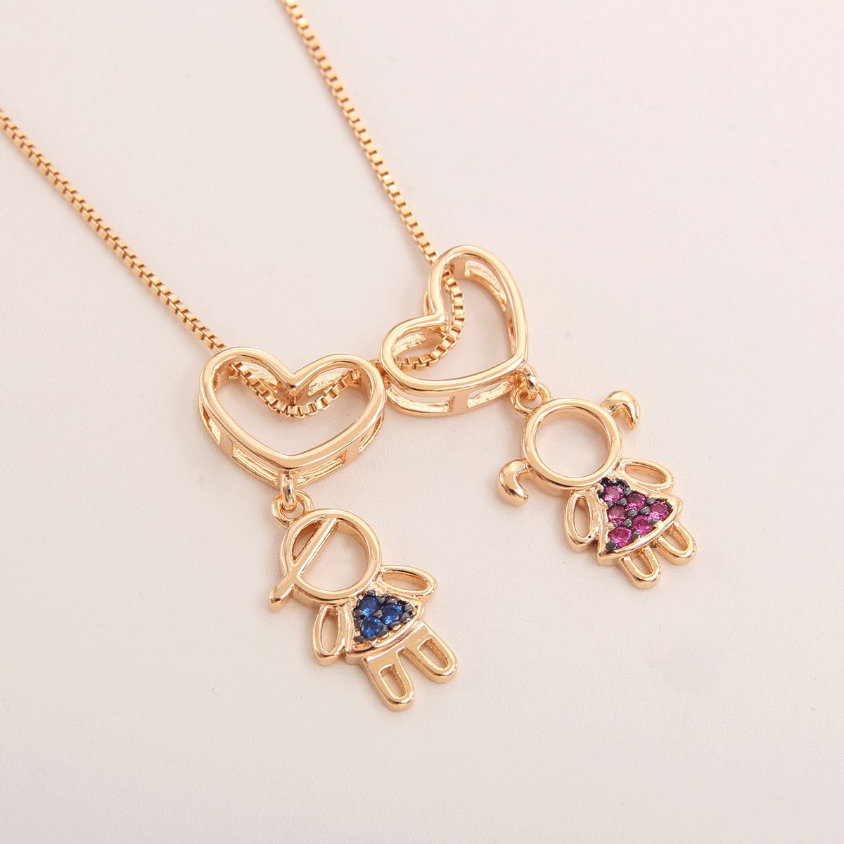 Transfronterizo europeo y americano de los hombres y las mujeres Nuevo colgante de collar chapado en oro con incrustaciones de circón de la moda de las mujeres de la joyería de cercanías