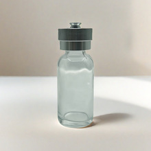 30ml��ʿ�Dƿ���AҺ�{����b�����zľ�w��ɫ͸�������wƿ�w�Ͻ��w