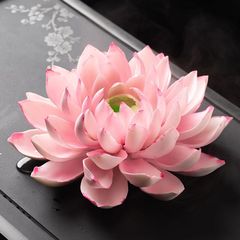 変色茶は多色の蓮の禅意の置物をかわいがります。