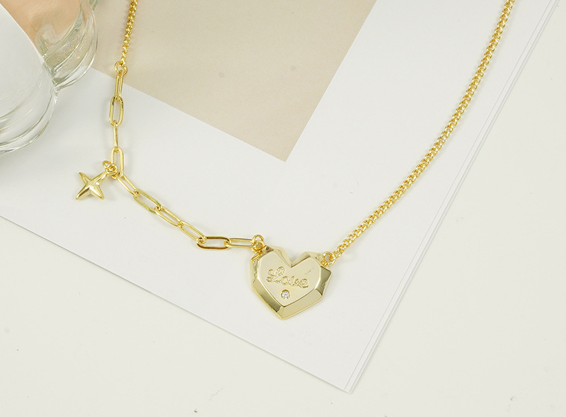 Korean Style New Heart Shape Copper Sweater Chain Personality Niche Design Clavicle Chain display picture 2