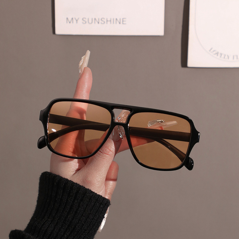 Double-Beam Sunglasses for Men and Women, Large Square Frame, Casual Aviator Sunglasses, High-End Sun Protection, Anti-Uv Double-Beam Sunglasses for Men and Women, Large Square Frame, Casual Aviator Sunglasses, High-End Sun Protection, Anti-Uv