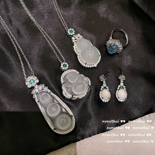 Yingying Pearl Green Bean Gemstone Pendant Necklace Designer 18K gold-plated denier-shaped zircon earrings second-hand set