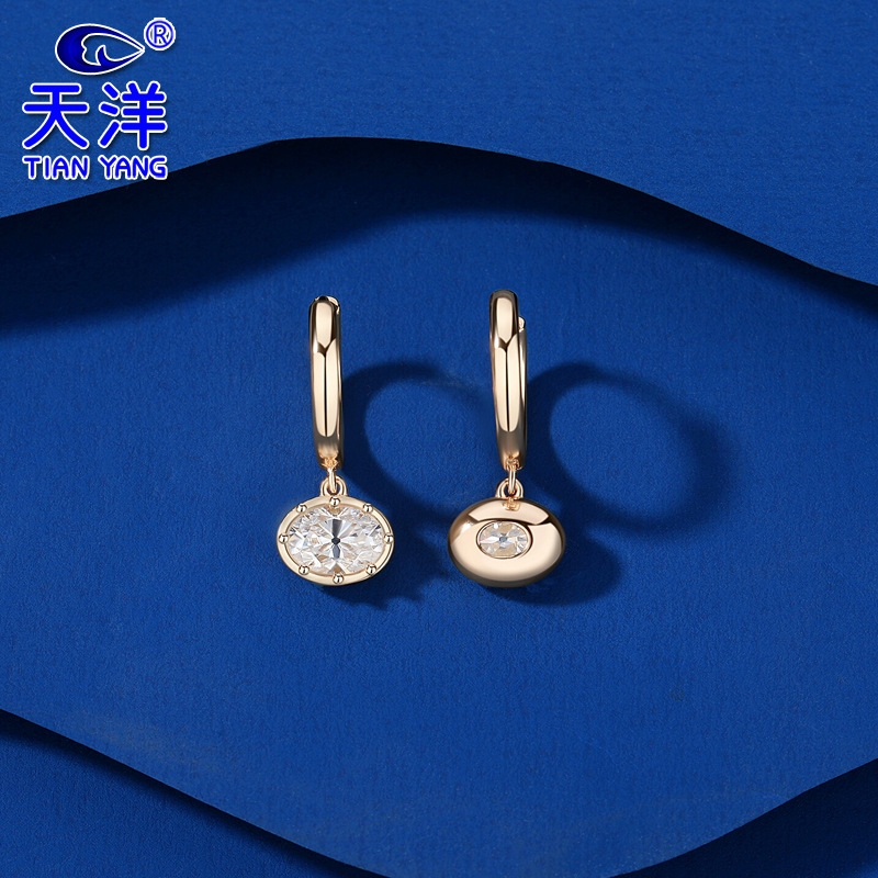 Cross-border foreign trade s925 sterling silver vintage color 1 carat oval pendant moissanite women's hoop earrings, old European cut, niche style