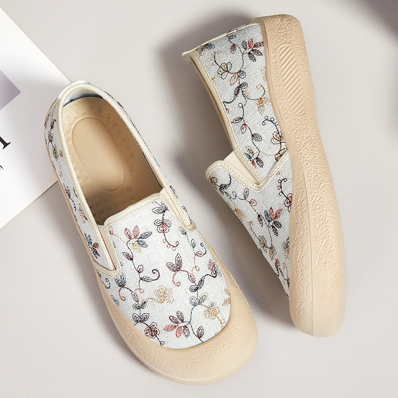 Viejos zapatos de tela de Beijing de verano para mujeres zapatos transpirables y cómodos zapatos de pescador de un pie de moda casual universal zapatos de hombre