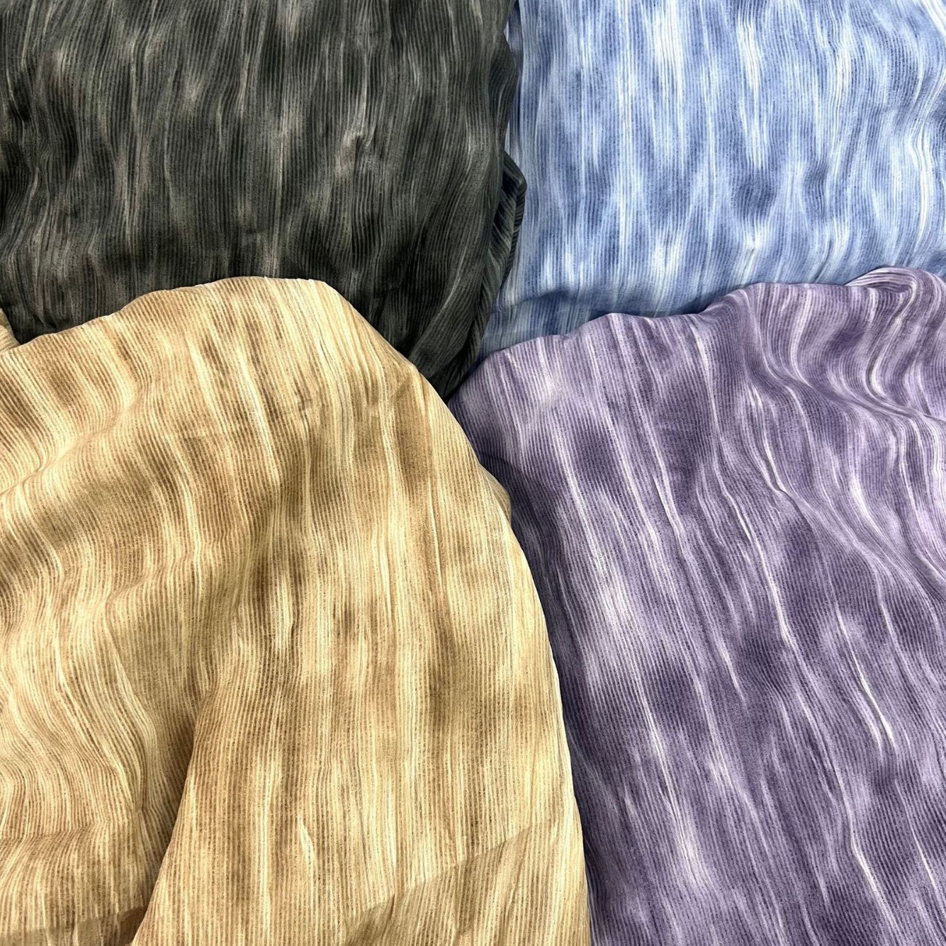 春夏新品纹理双色弹力牙签条扎染炒色压皱工艺时装女装设计师布料