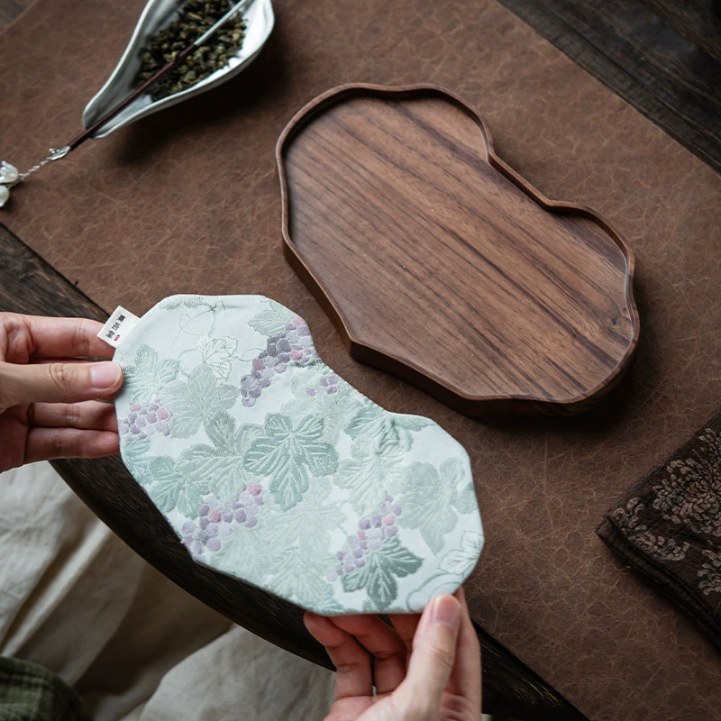 Стойка для чайных ложек? Но исходный: Walnut Wood Pot Dry Publisa Exquisite solid wood tea tray pallet One -person tea table high -end small tea mat