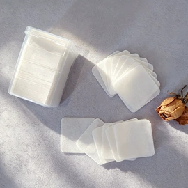 化妆棉、棉签;面膜纸/碗;美甲工具套装