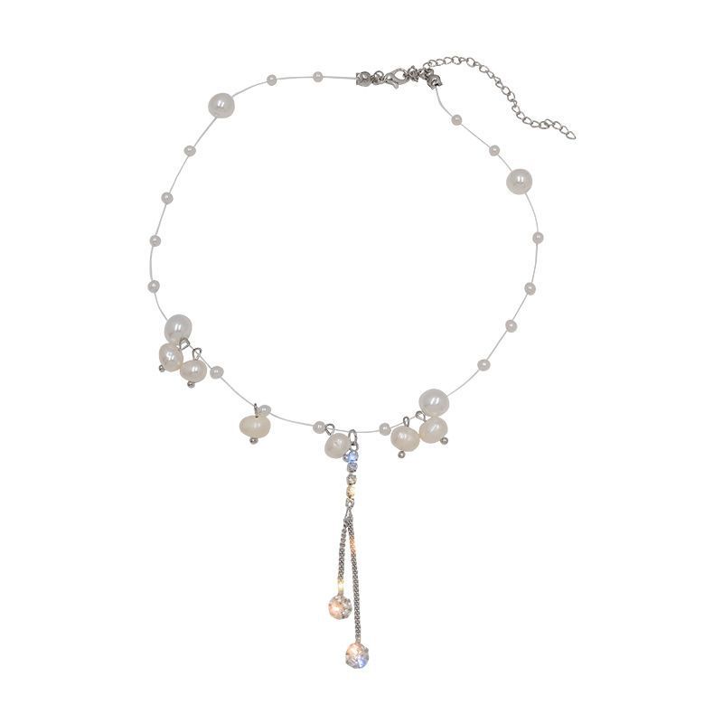 Colar com tassel de pérolas e strass lágrimas de sereia mulher_voghion.com