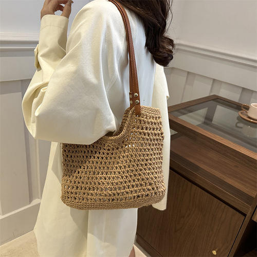 Large Capacity Leisure Windproof Bag for Women, 2025 Versatile Single Shoulder Beach Vacation Sandbag Woven Commuter Tote