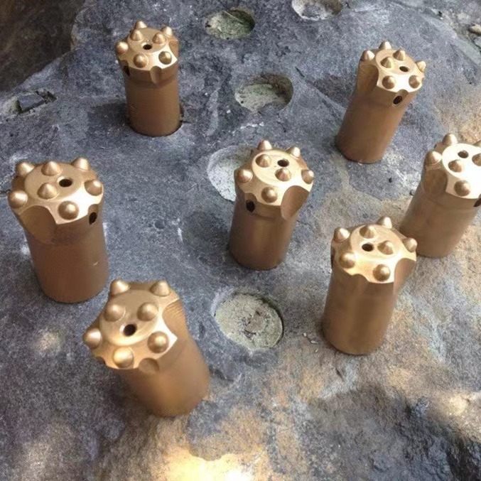 供应球齿钎头四齿五齿六齿七齿等柱齿钎头 冷压柱齿钻头