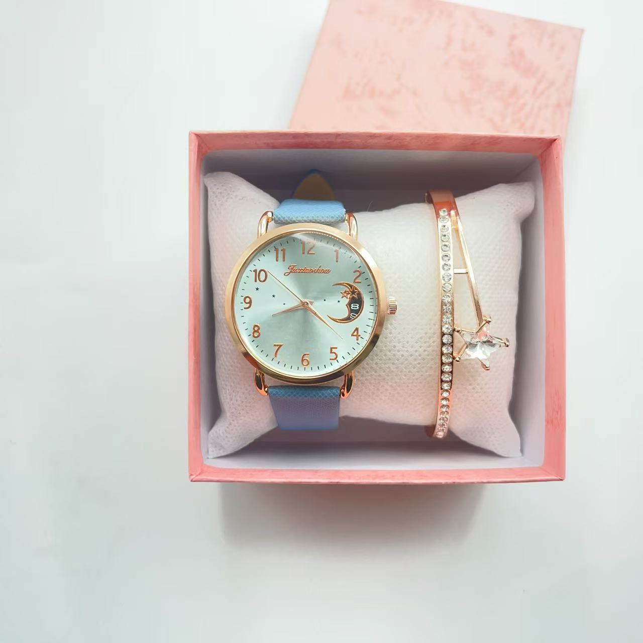 Sky blue + bracelet + box