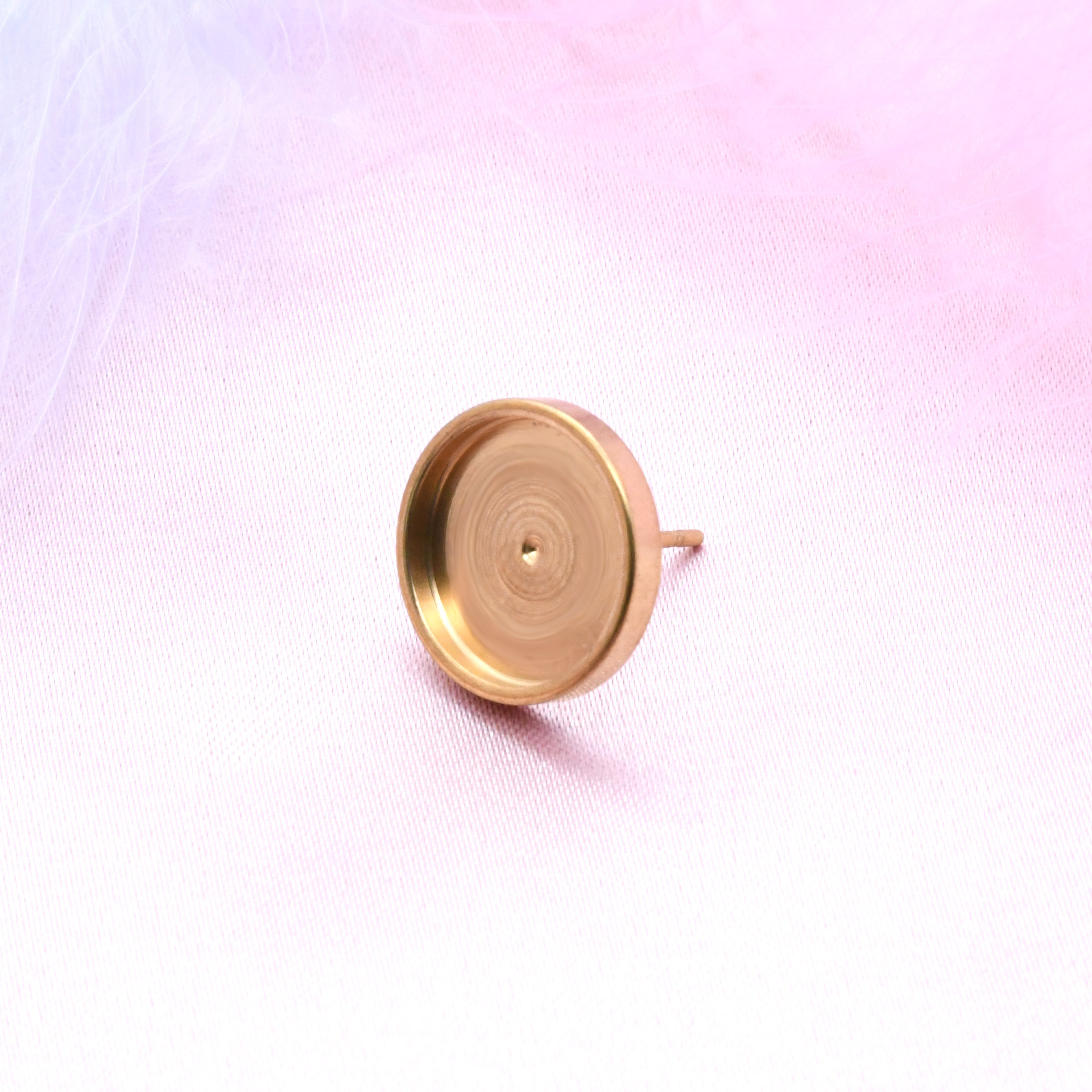 Venta al por mayor de acero inoxidable disco oído espárragos accesorios engrosada gema soporte DIY accesorios de la joyería puede ser incrustado con ópalo