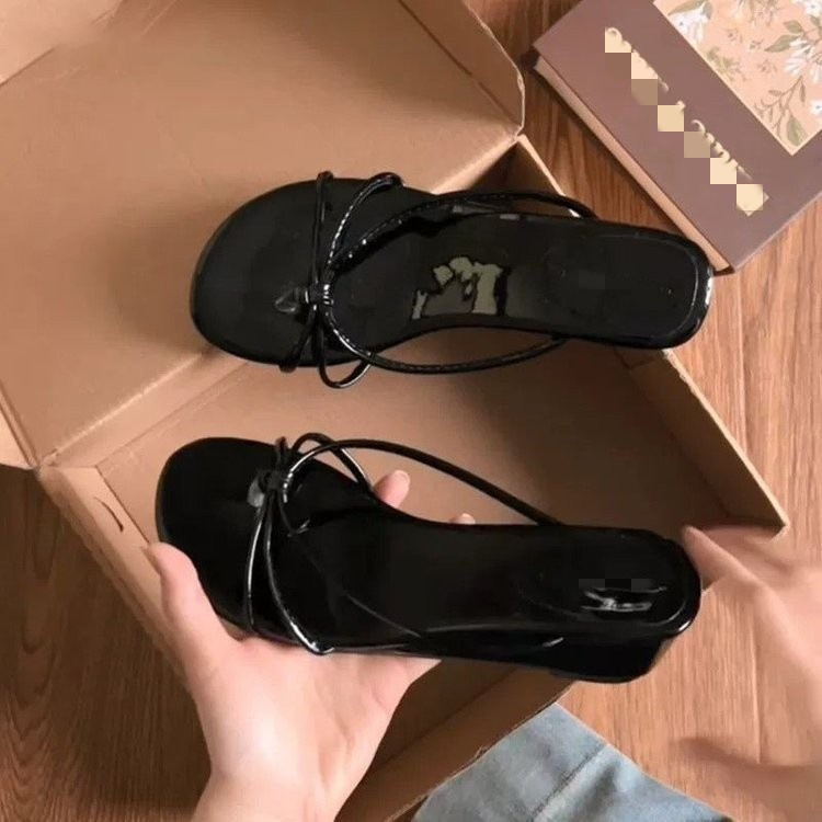 Zapatillas francesas de calzado