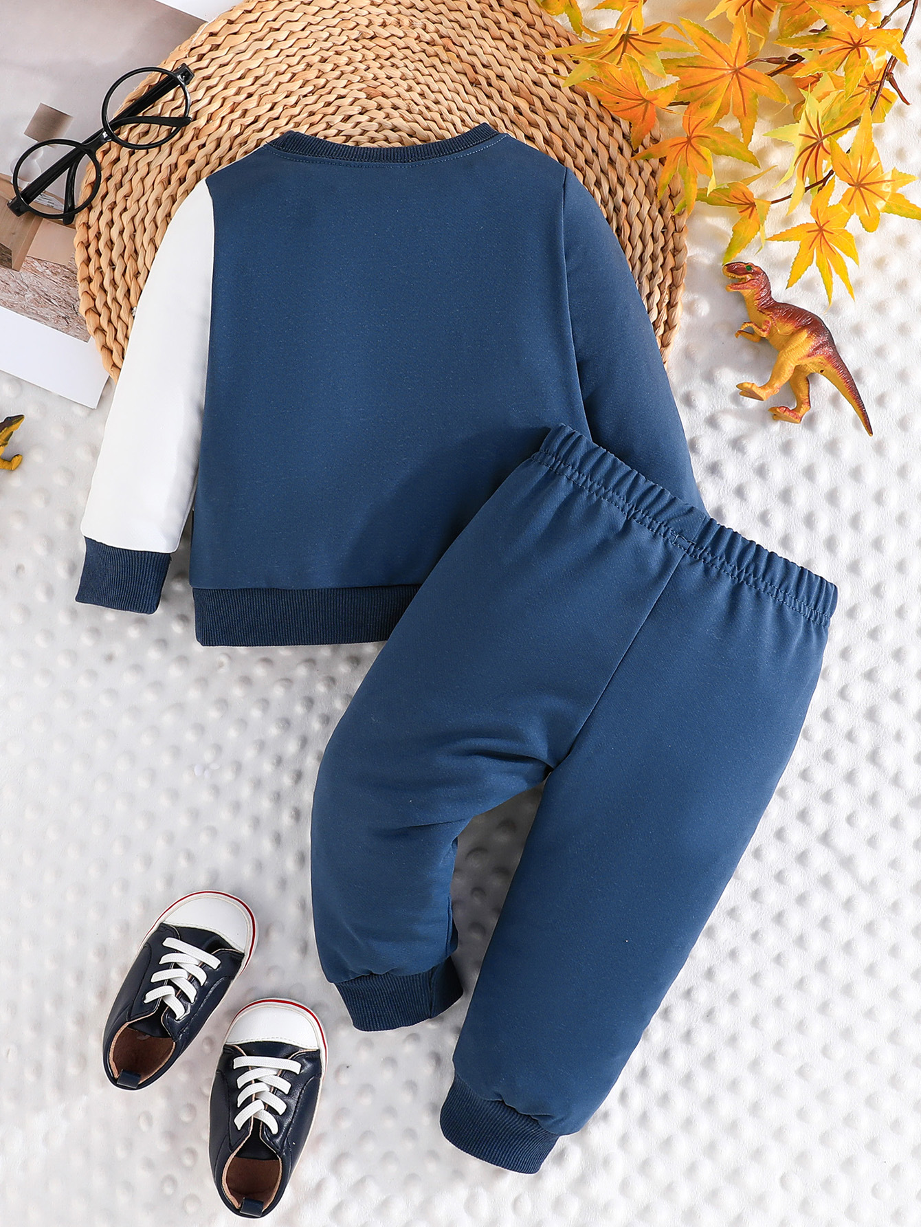 Baby Boy Dinosaur Patchwork Sweatshirt And Trousers Set Autumn_voghion.com