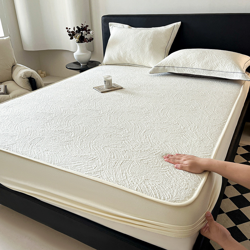 Un juego de tres piezas para colchonetas de seda helada de clase A, nueva funda de cama fresca de verano, funda de cama todo incluido, funda protectora de colchón