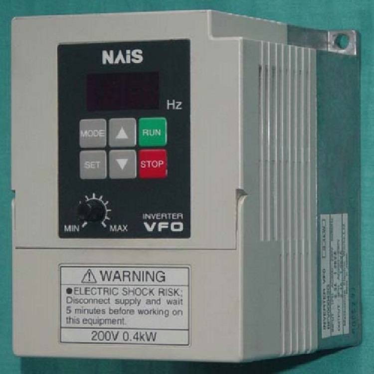 松下AVF100-0554 简易矢量控制5.5KW变频器