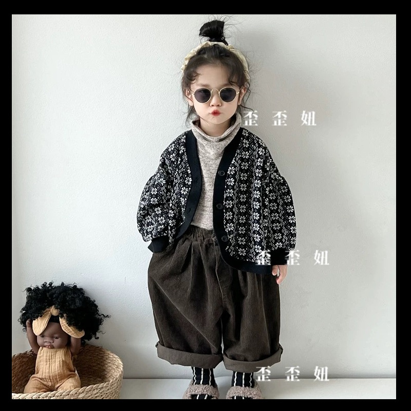 2025春款儿童韩系复古针织开衫男女童森系碎花毛衣外套女童夹克衫