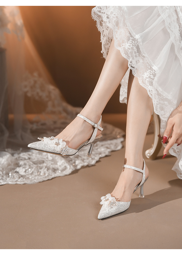 Zilveren stiletto hakken met bandjes voor dames_voghion.com