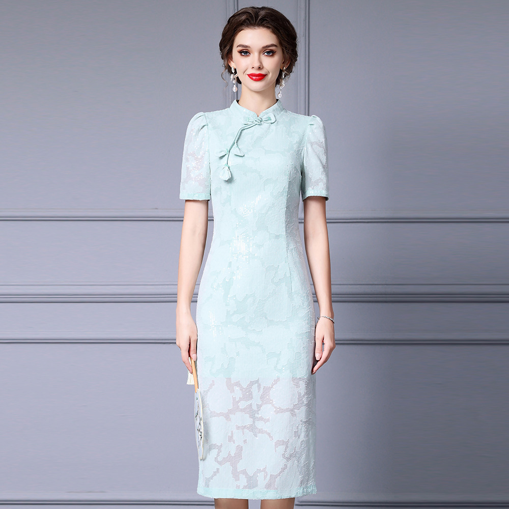 Abito slim-fit Zhili con un tocco lussuoso e sofisticato, Cheongsam modificato in stile cinese con perline, nuovo_voghion.com