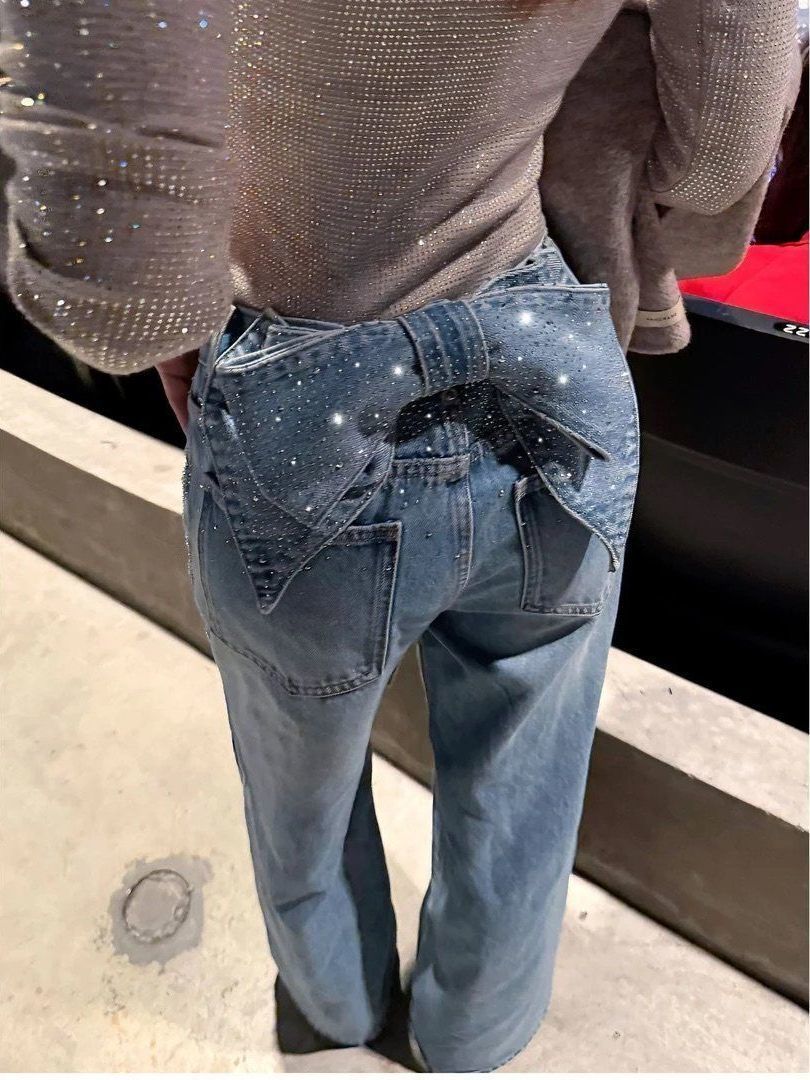 Damesjeans in retrostijl met afneembare strik en strass-sterretjes, losse pasvorm, casual broek voor de lente en herfst._voghion.com