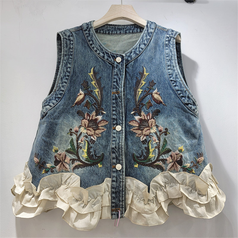 Estación europea 2026 primavera nueva moda de cuello redondo bordado flores perilla borde de agujero de vaquín clip image 1