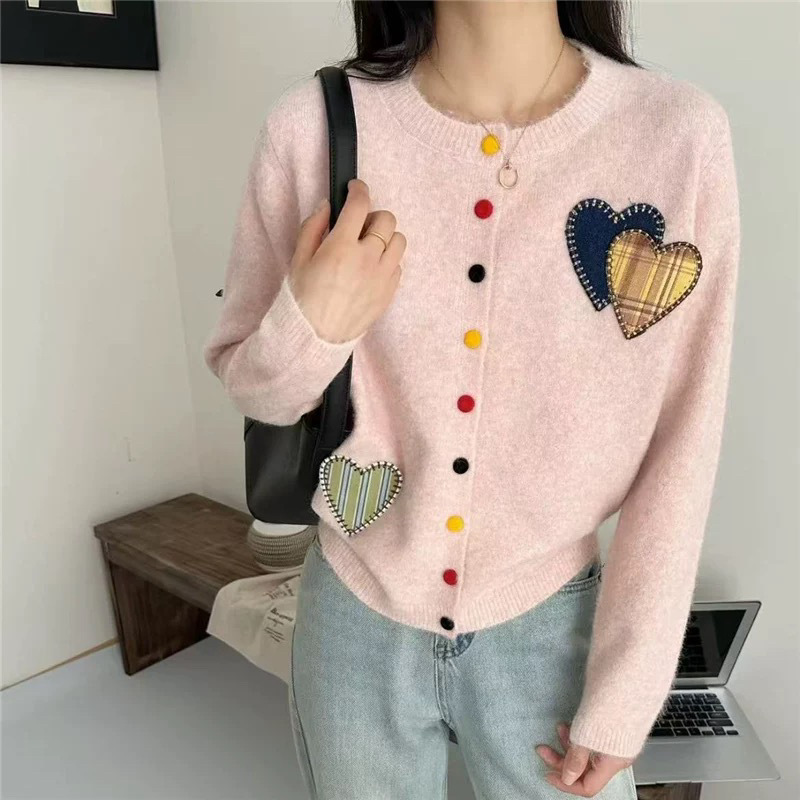 2025春装新款女装毛衣女韩系圆领爱心彩扣长袖针织开衫女宽松上衣|undefined