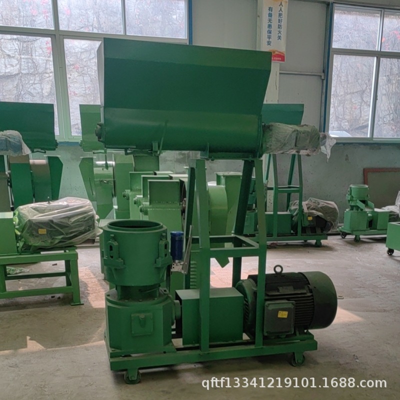 400型带喂料器饲料制粒机.jpg