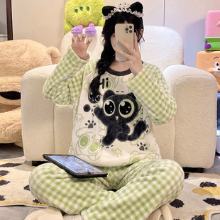 ������Ů��˯���ﶬ�����m�q�����д�ͯ�A�Iɺ���qëë�Ҿӷ����b