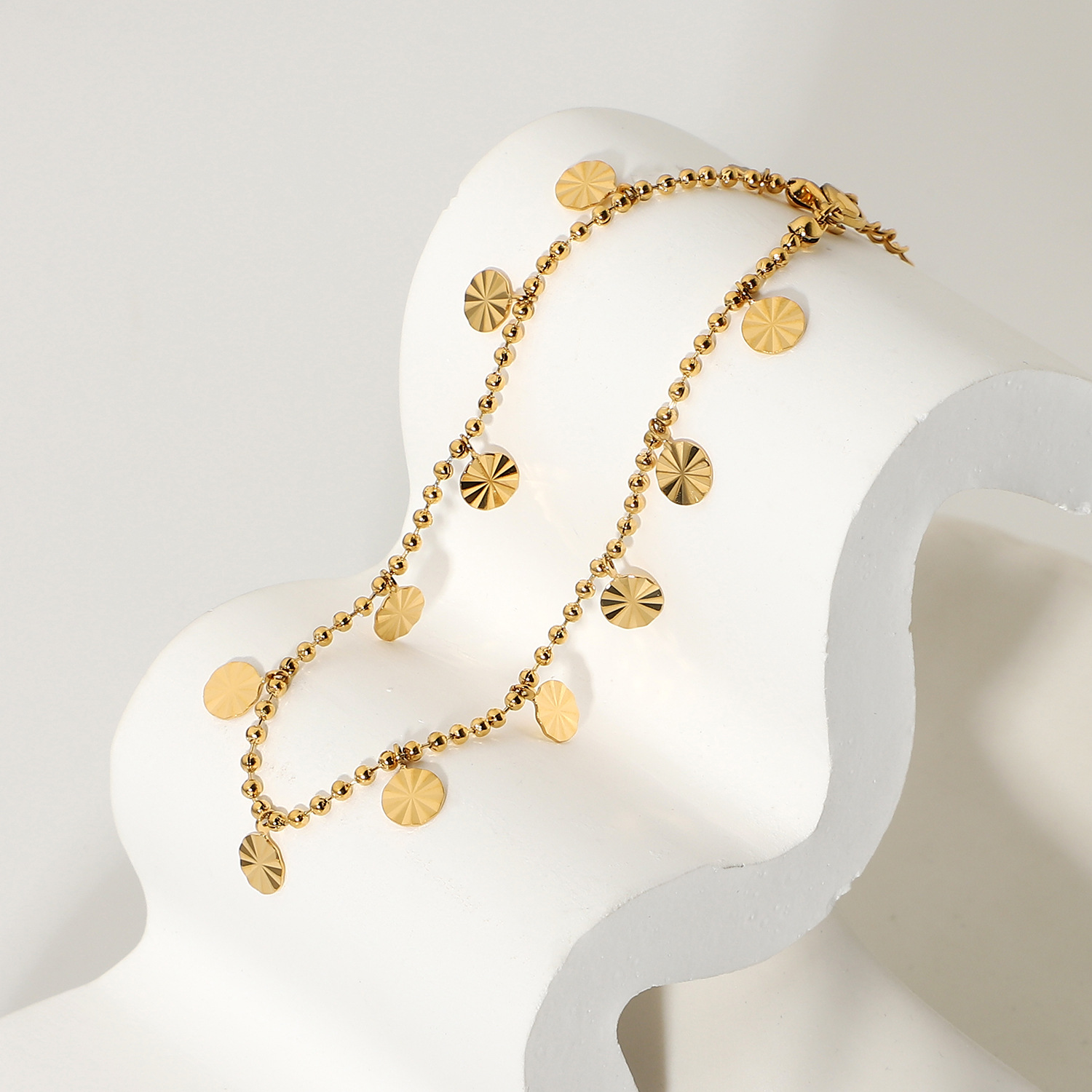 European and American INS Internet celebrity model 18K gold-plated 316L stainless steel anklet beaded petal disc pendant anklet foot accessories for women