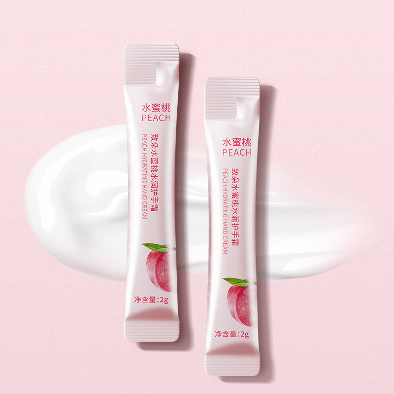 使い捨ての水蜜桃植物エキスのハンドクリームを入れて、秋冬に水を補って保湿します。|undefined