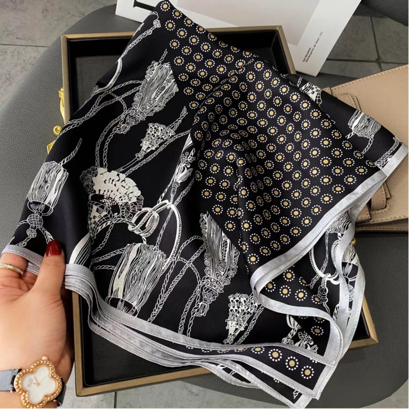 9867a894e507652bce361b7cbfe2af