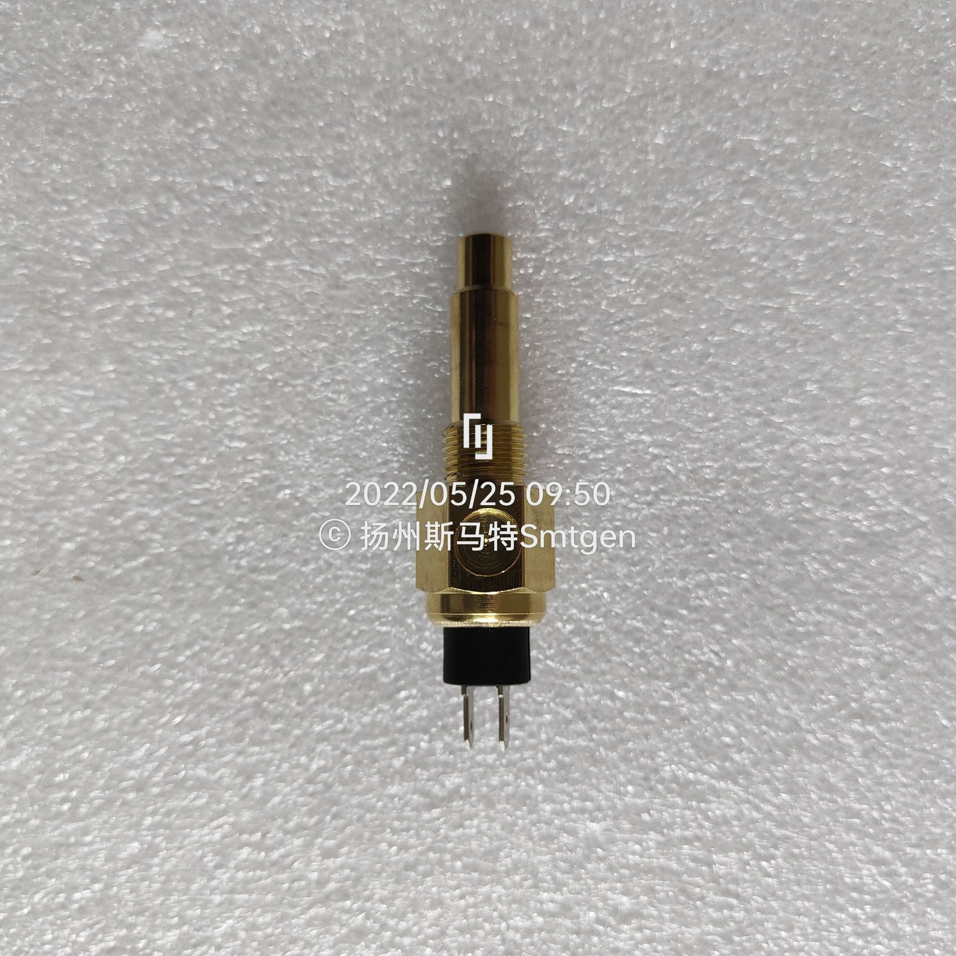 发电机组发动机水温报警传感器14X1.5牙底座油箱液位传感器油量表