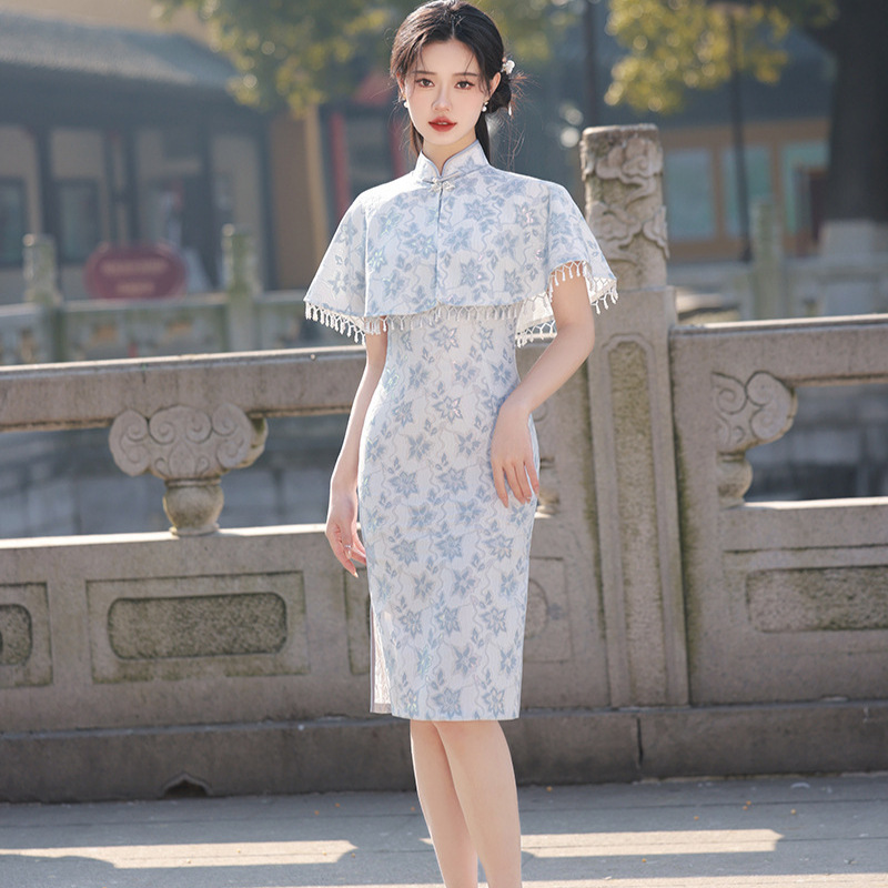 Lace Cheongsam French-Style Light Luxury Niche Young Fashion Elegant High-End Ladylike Artistic High-End Cape Dress