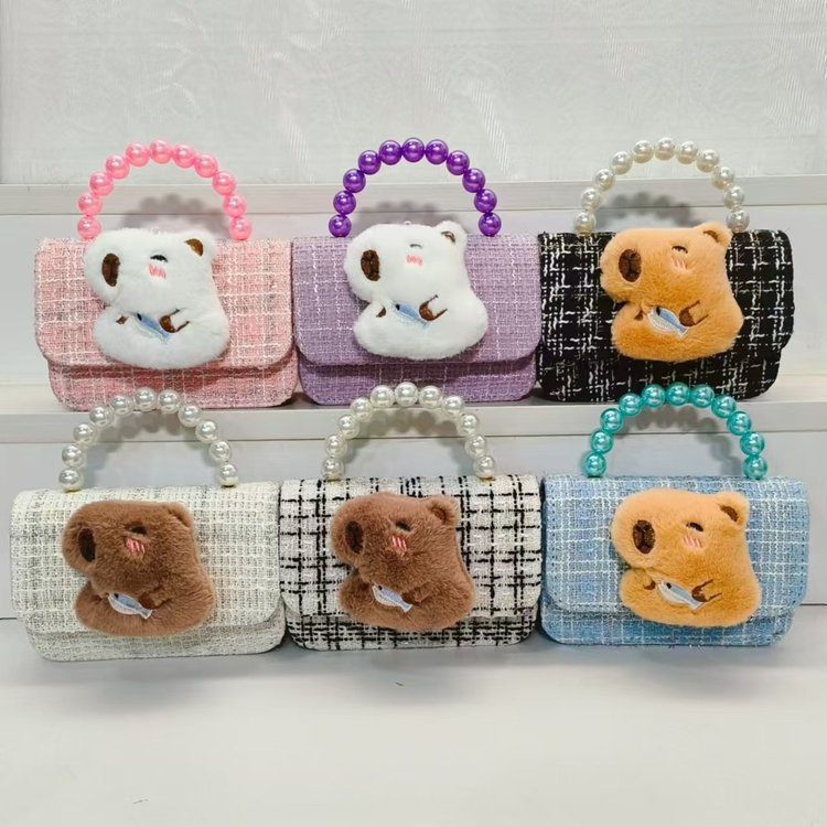 Pearl handbag, children's bag, little girl, princess, girl crossbody bag, fashionable Capibara, cute chain bag details Picture