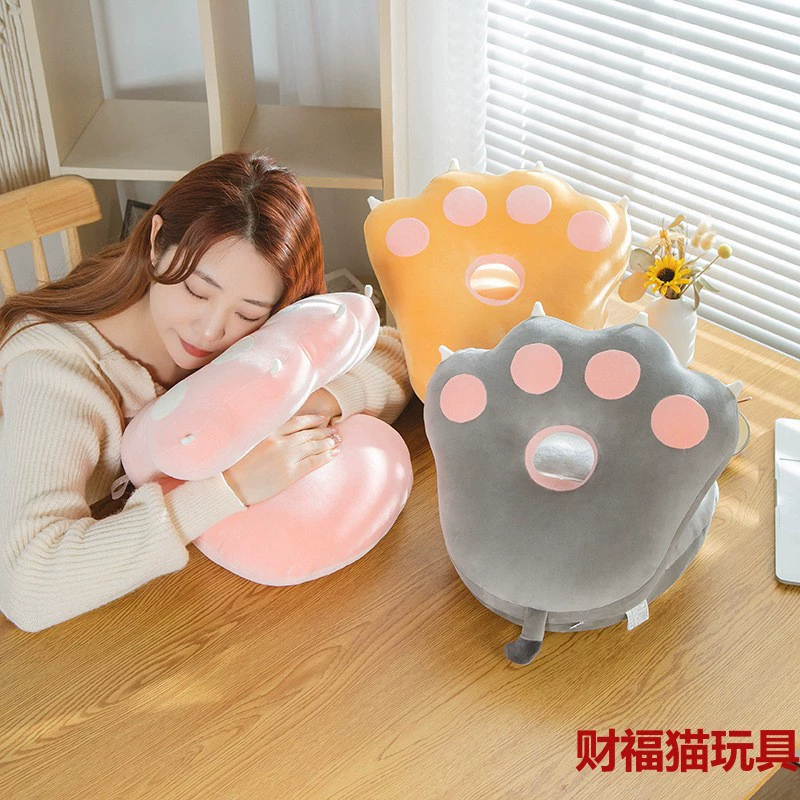 Cute pillow for sleep at lunchtime for elementary school students