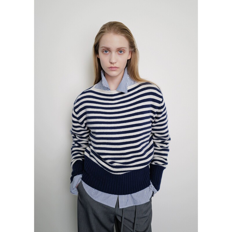 Now the New 2025 Autumn and Winter Collection from Korean Designer Moo*Dal: Casual Color-Blocked Striped Boat Neck Knit Sweater Now the New 2025 Autumn and Winter Collection from Korean Designer Moo*Dal: Casual Color-Blocked Striped Boat Neck Knit Sweater
