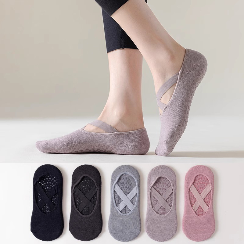 New Yoga Boat Socks Silicone Women's Non-slip Indoor Dancing Sports Special Training Socks Solid Color Naked Fitness Socks New Yoga Boat Socks Silicone Women's Non-slip Indoor Dancing Sports Special Training Socks Solid Color Naked Fitness Socks
