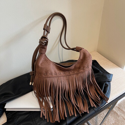 Autumn and winter new leather tassel women's shoulder bag, fashionable texture, retro one-shoulder cross-body simple women's bag