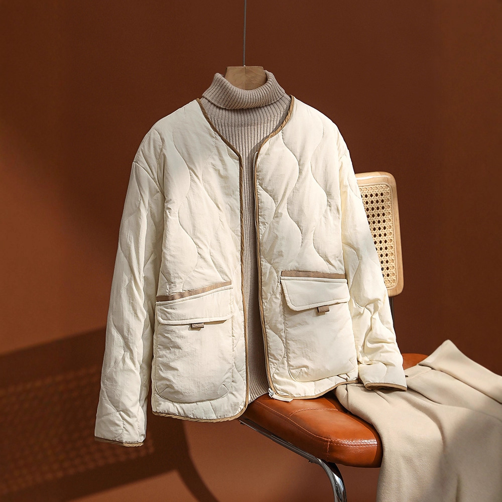 Quilted Collarless down Jacket for Women, Lightweight Short Style, 2025 New Model, Petite Loose Round Neck, White Duck down Inner Coat