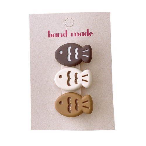 3 Japanese and Korean cute and funny cartoon autumn and winter rice color Taiyaki fish hairpins for children and girls heart hair accessories